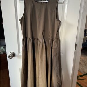 Jack Wolfskin Taupe Midi Dress